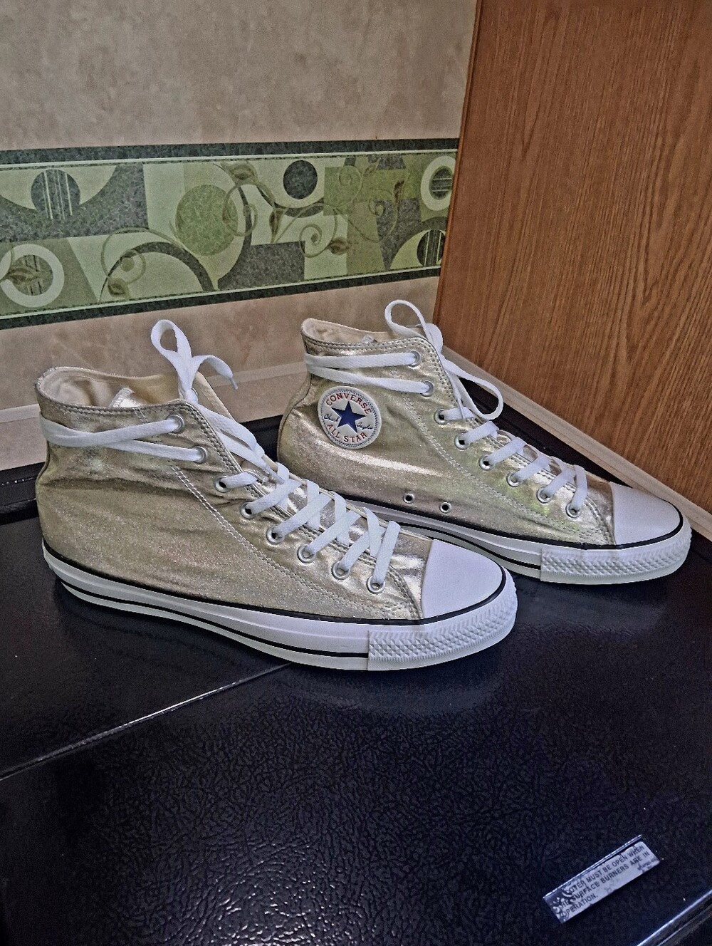Converse Chuck Taylor All Star High Light Gold Metallic Sneaker 11M/13W